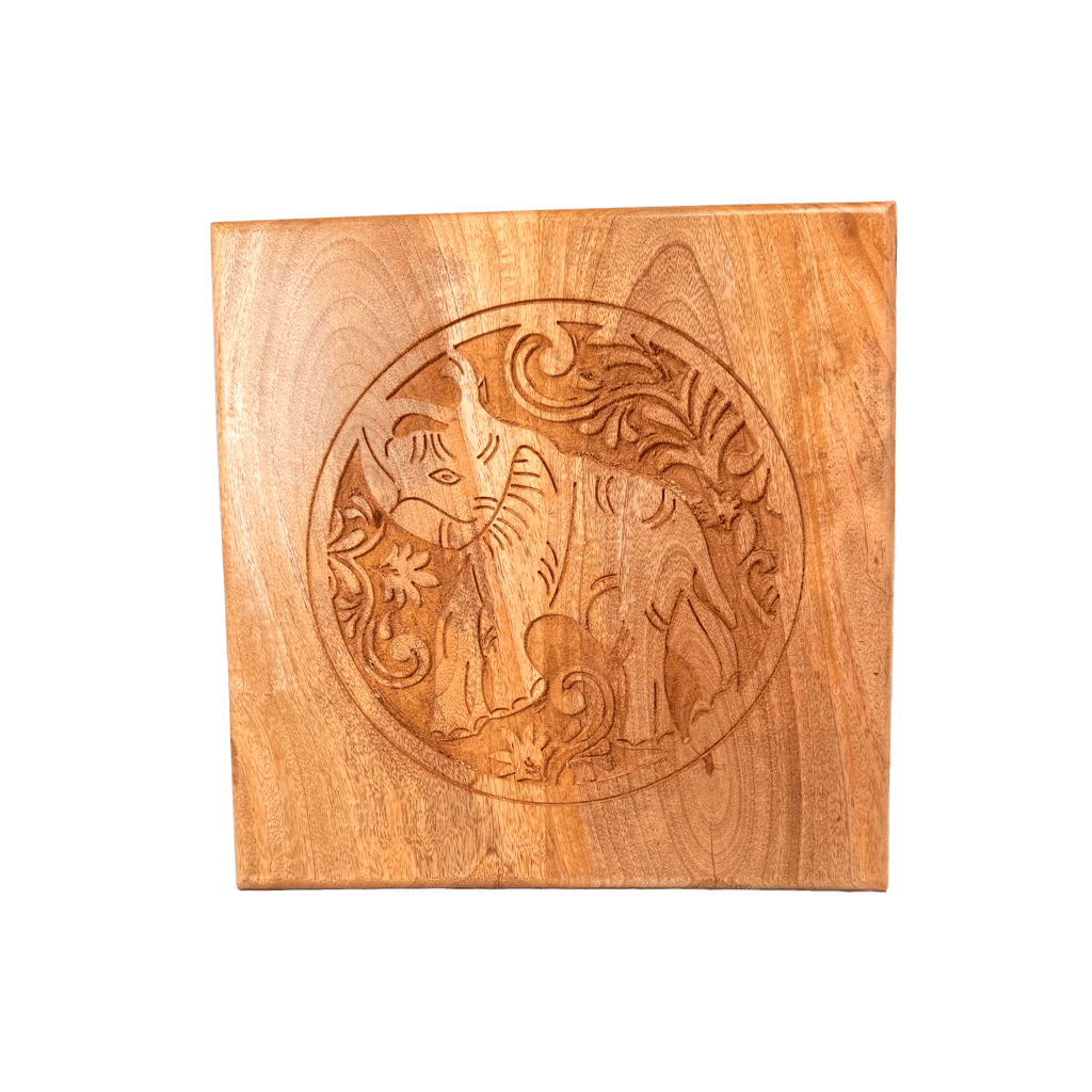 Sgabello in legno 23 × 30 cm (L × A)